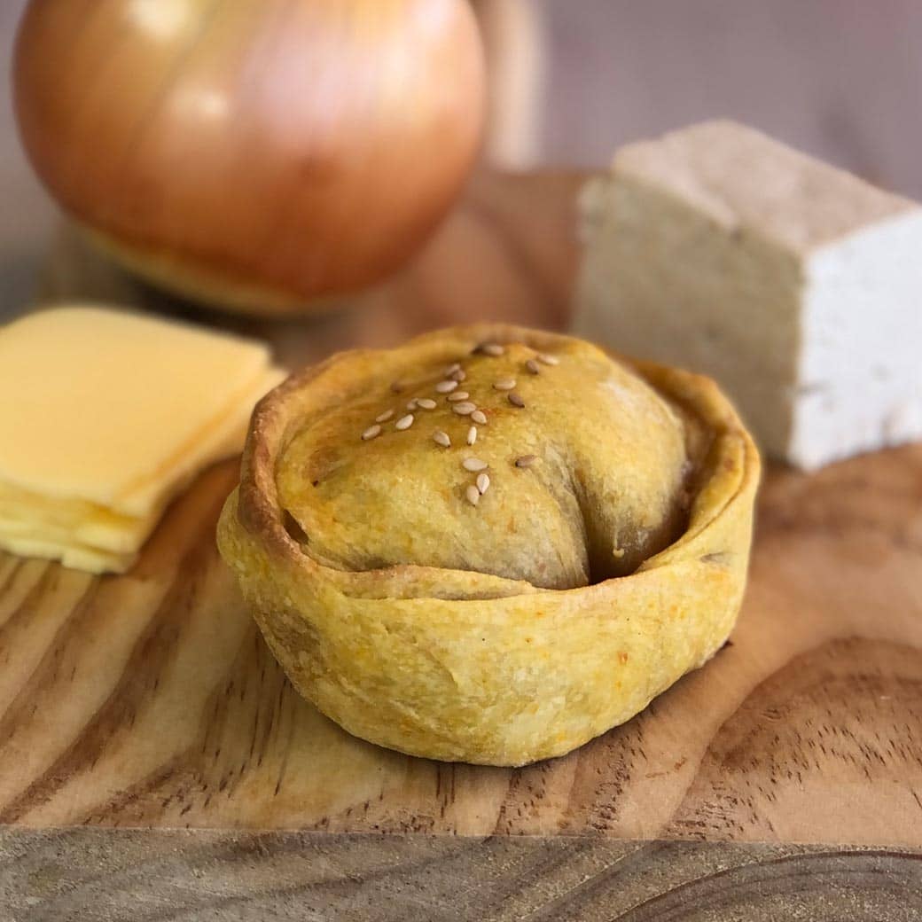 empanadilla vegana de cebolla y queso